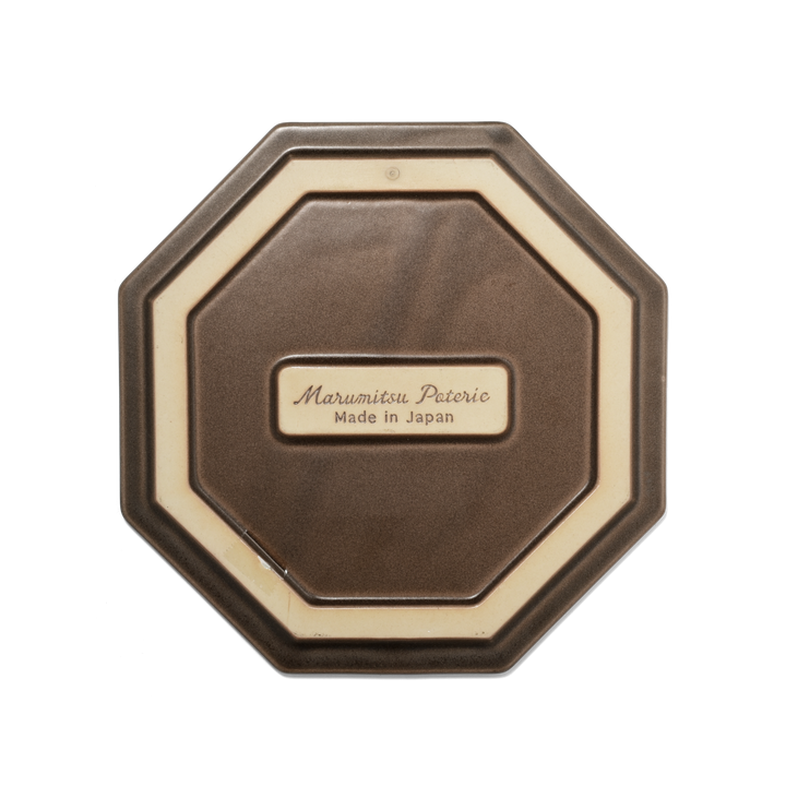Dessous de plat marron foncé