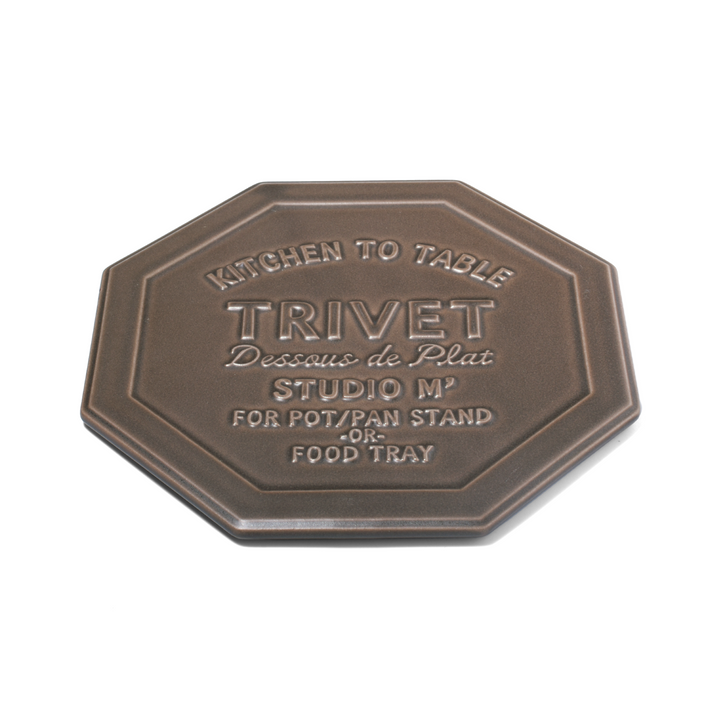 Dessous de plat marron foncé