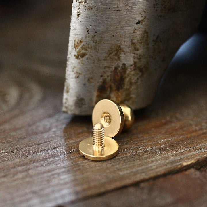 Button Stud Screw