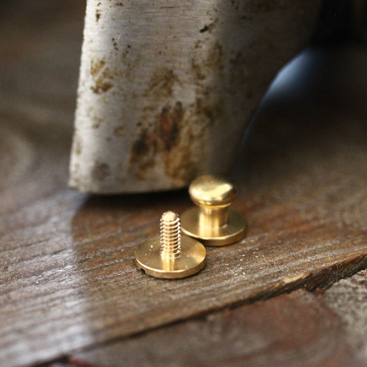 Button Stud Screw