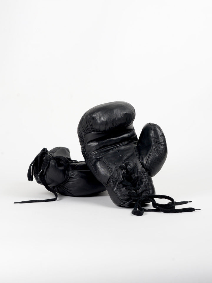 Vintage Leather Boxing Gloves 1920 in Black