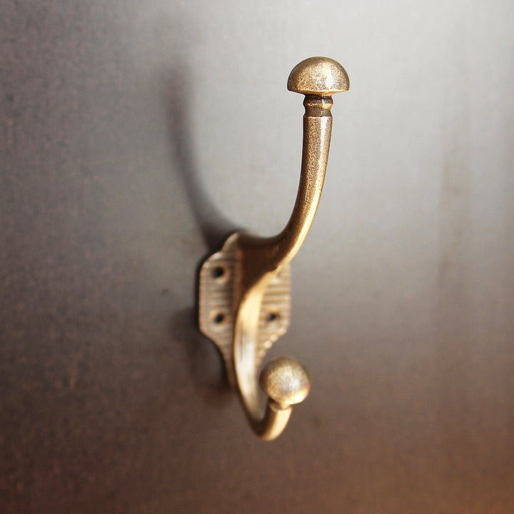Cast Iron Hook Toadstool