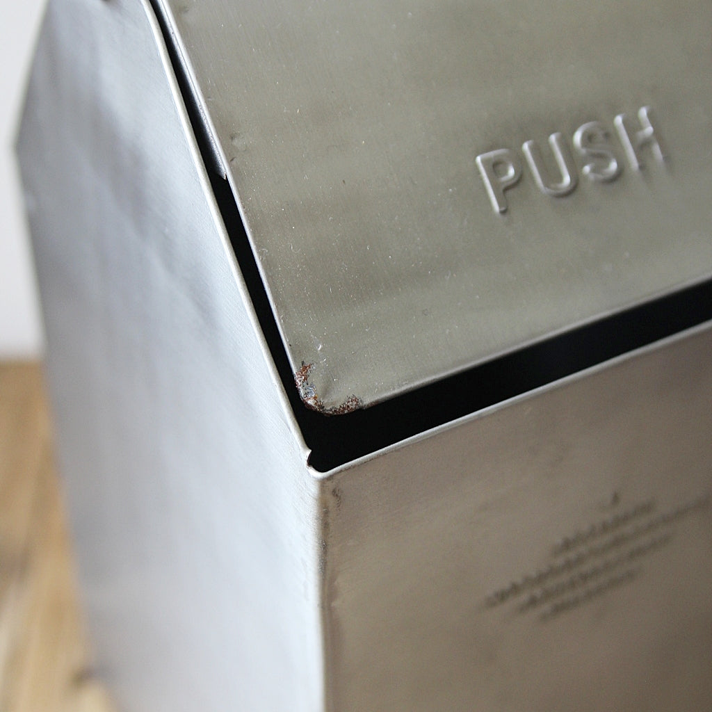 Poubelle de comptoir