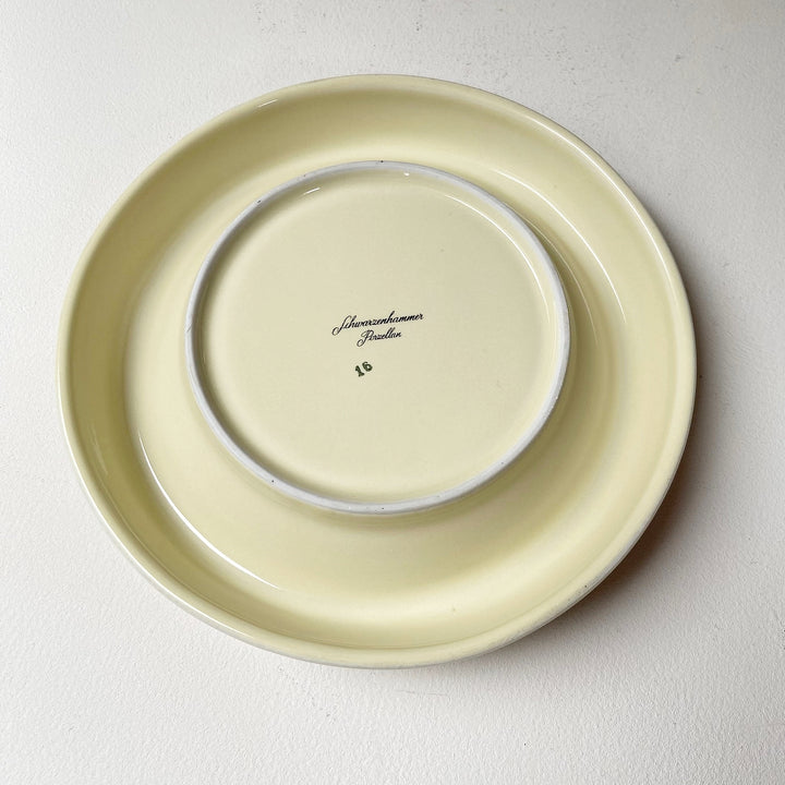 Vintage porcelain ashtray "Handelsgold Specialties"