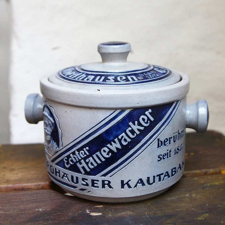 Steinzeugkrug mit Deckel „Echter Nordhäuser Kautabak“