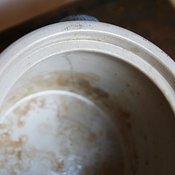 Steinzeugkrug mit Deckel „Echter Nordhäuser Kautabak“