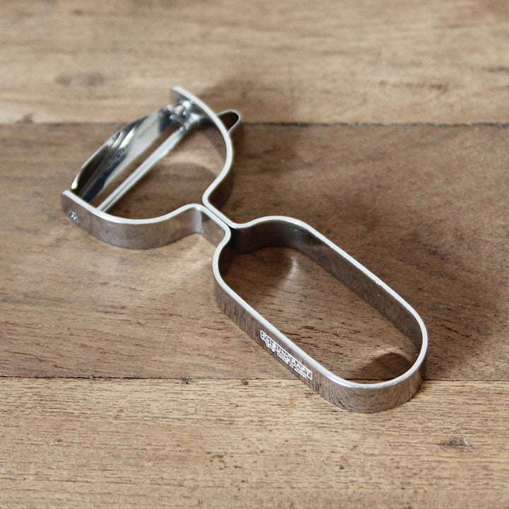 Aizuma Senka Peeler