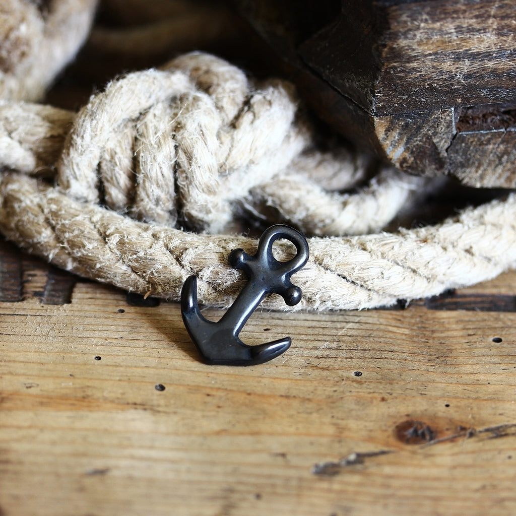 Black Anchor Small