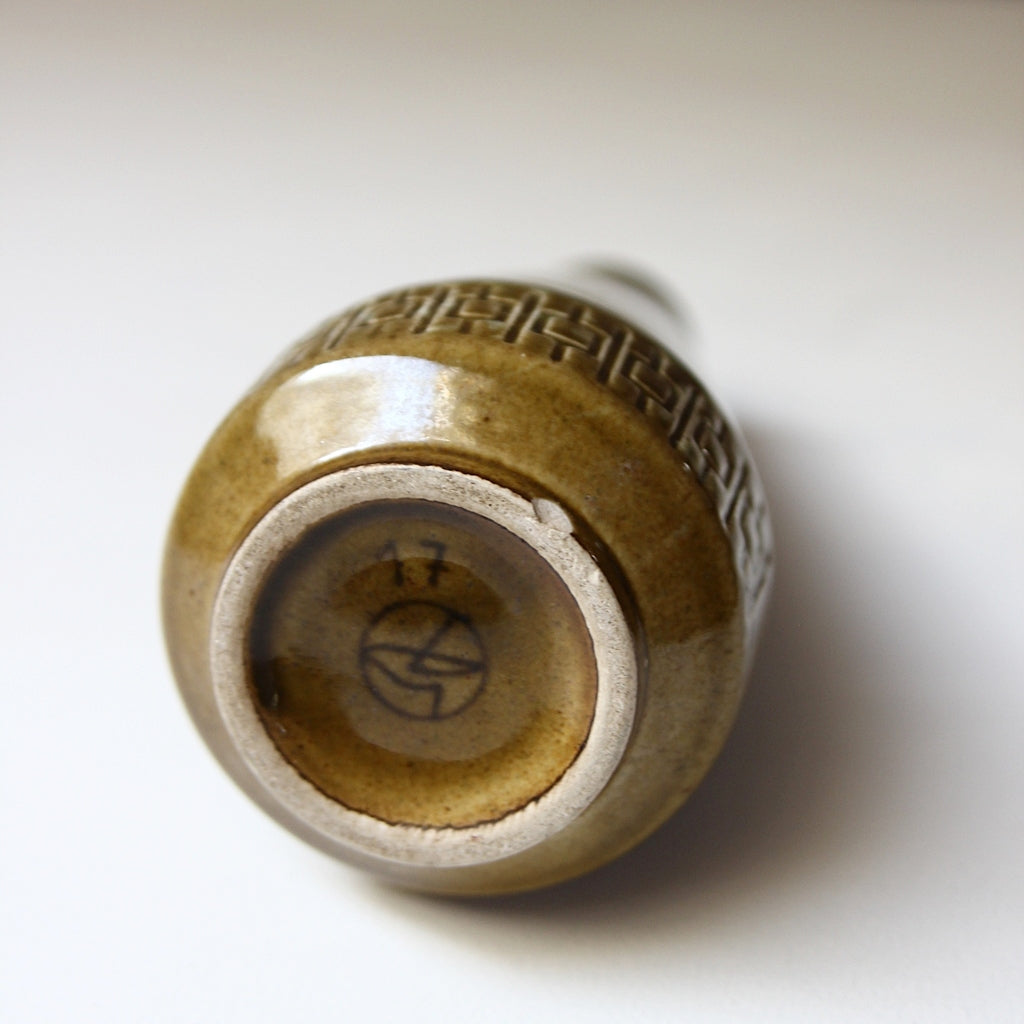 Vintage Steinzeugvase mit Werkstattstempel (ca. 1960/70er Jahre)