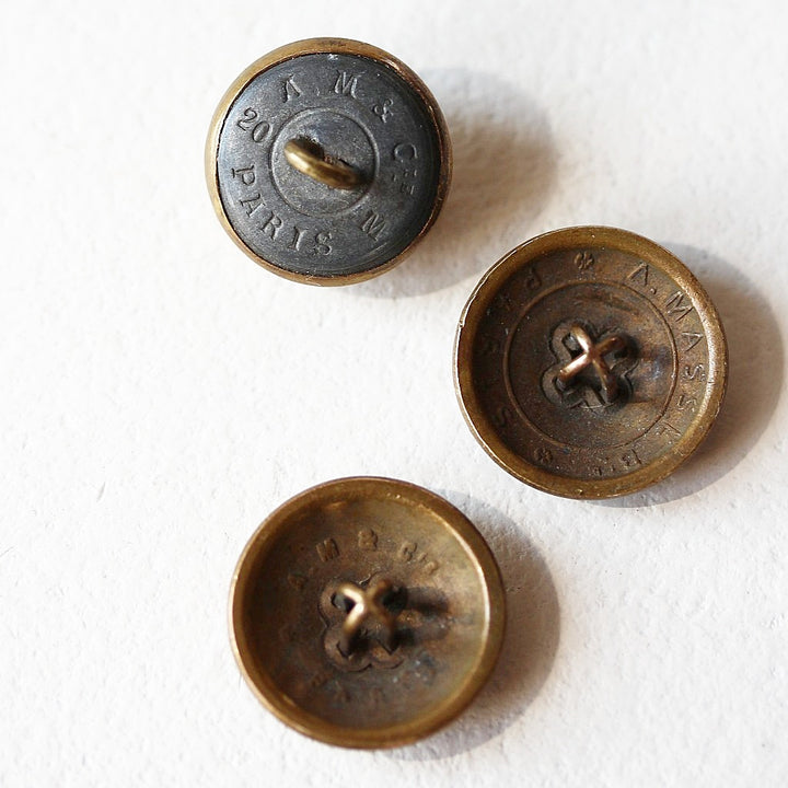 3er Set Französische Militärknöpfe – A.M. & Cie Paris