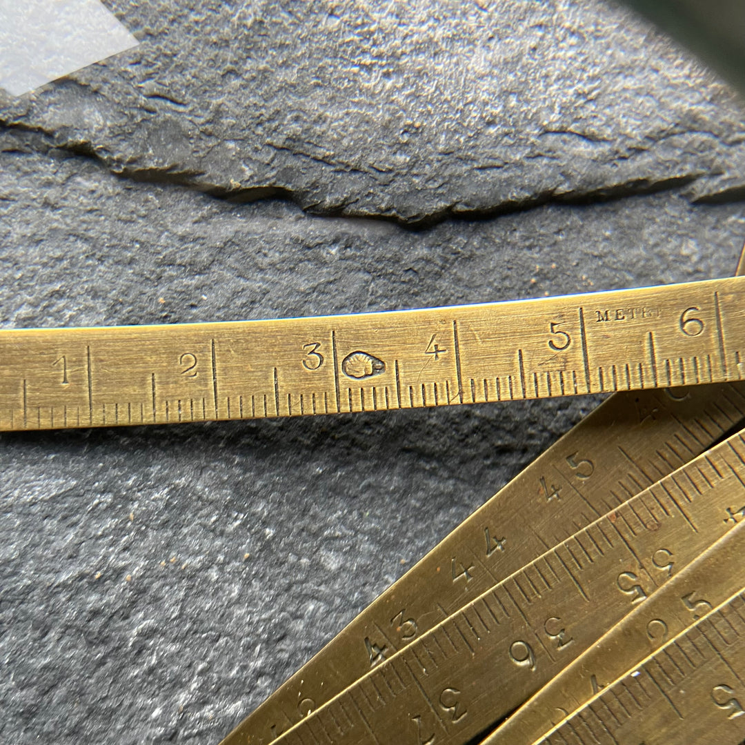 Französischer Gliedermaßstab aus Messing – um 1900