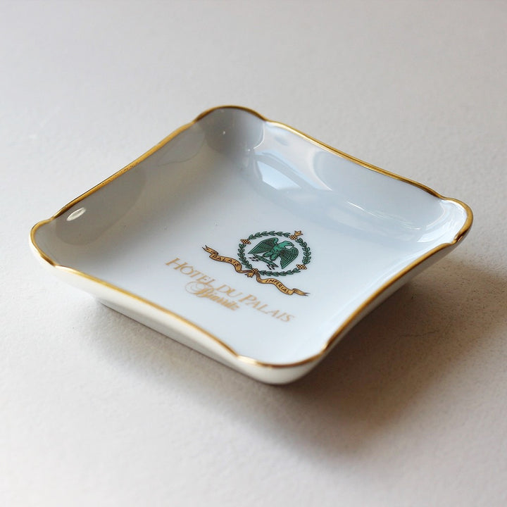 Hôtel du Palais Biarritz -poche – Deshoulières / Apilco
