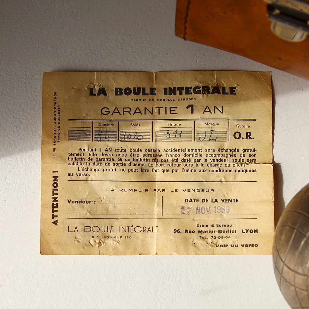 La Boule Intégrale Boule-Set mit Ledertasche – Frankreich, 1969