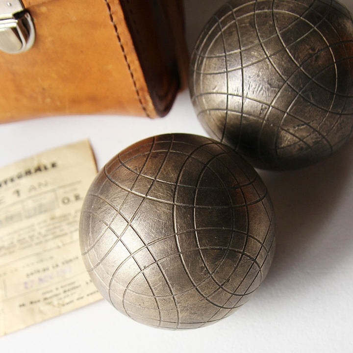 La Boule Intégrale Boule-Set mit Ledertasche – Frankreich, 1969