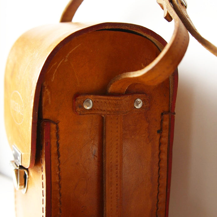 La Boule Intégrale Boule-Set mit Ledertasche – Frankreich, 1969