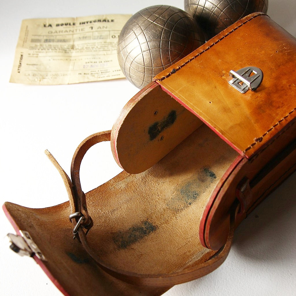 La Boule Intégrale Boule-Set mit Ledertasche – Frankreich, 1969