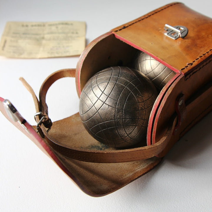 La Boule Intégrale Boule-Set mit Ledertasche – Frankreich, 1969