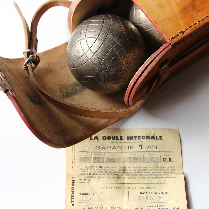 La Boule Intégrale Boule-Set mit Ledertasche – Frankreich, 1969