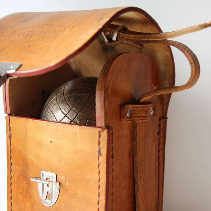La Boule Intégrale Boule-Set mit Ledertasche – Frankreich, 1969