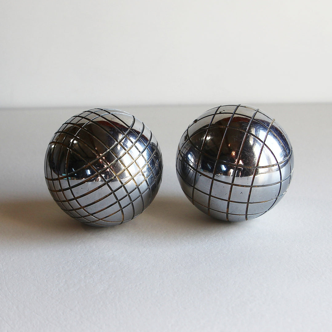 Französisches Boule-Set mit Lederträger und Originalkarton