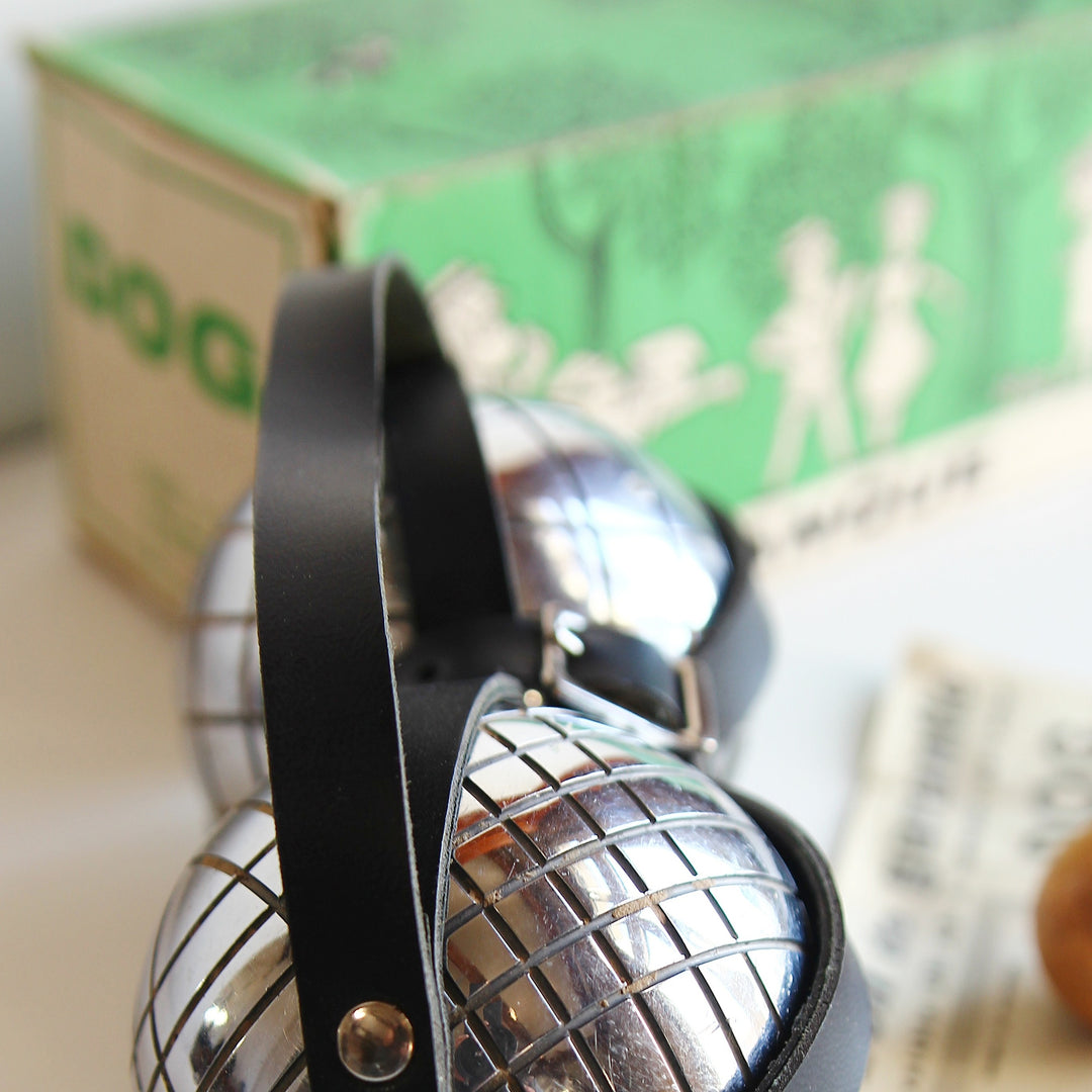Französisches Boule-Set mit Lederträger und Originalkarton