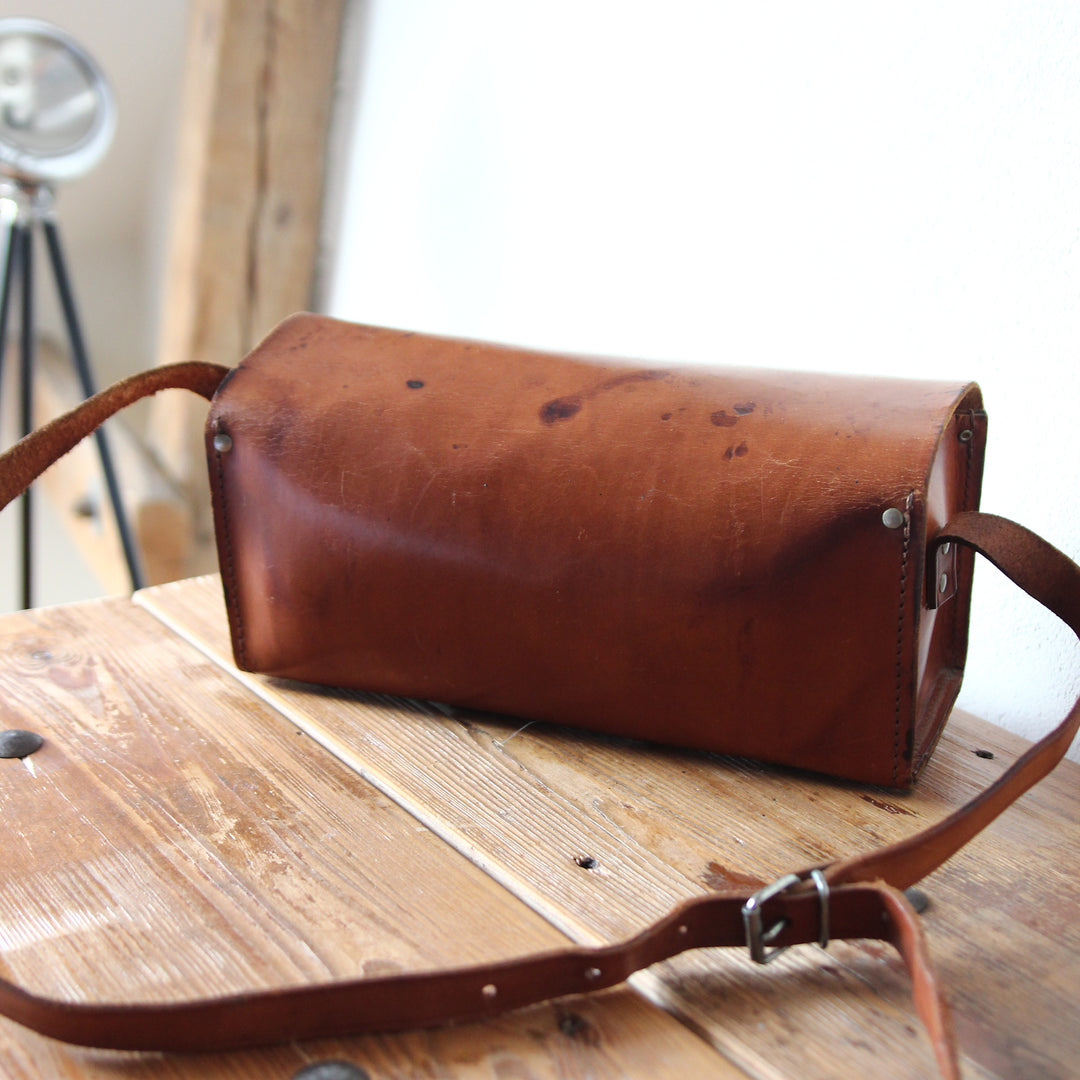 Französische Klempnertasche aus Leder – 1950er–1970er Jahre