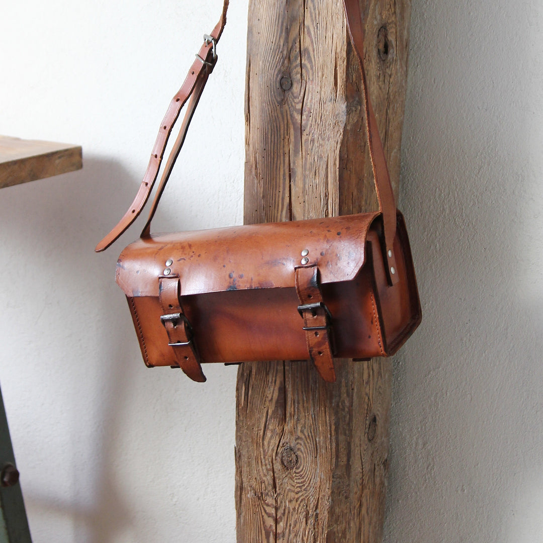 Französische Klempnertasche aus Leder – 1950er–1970er Jahre