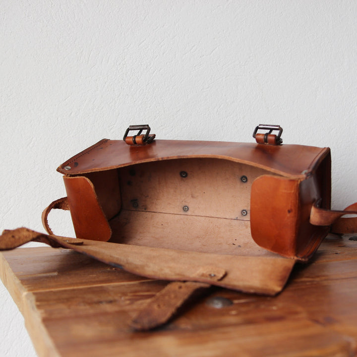 Französische Klempnertasche aus Leder – 1950er–1970er Jahre