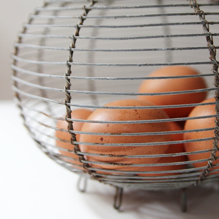 Traditioneller französischer Eierkorb