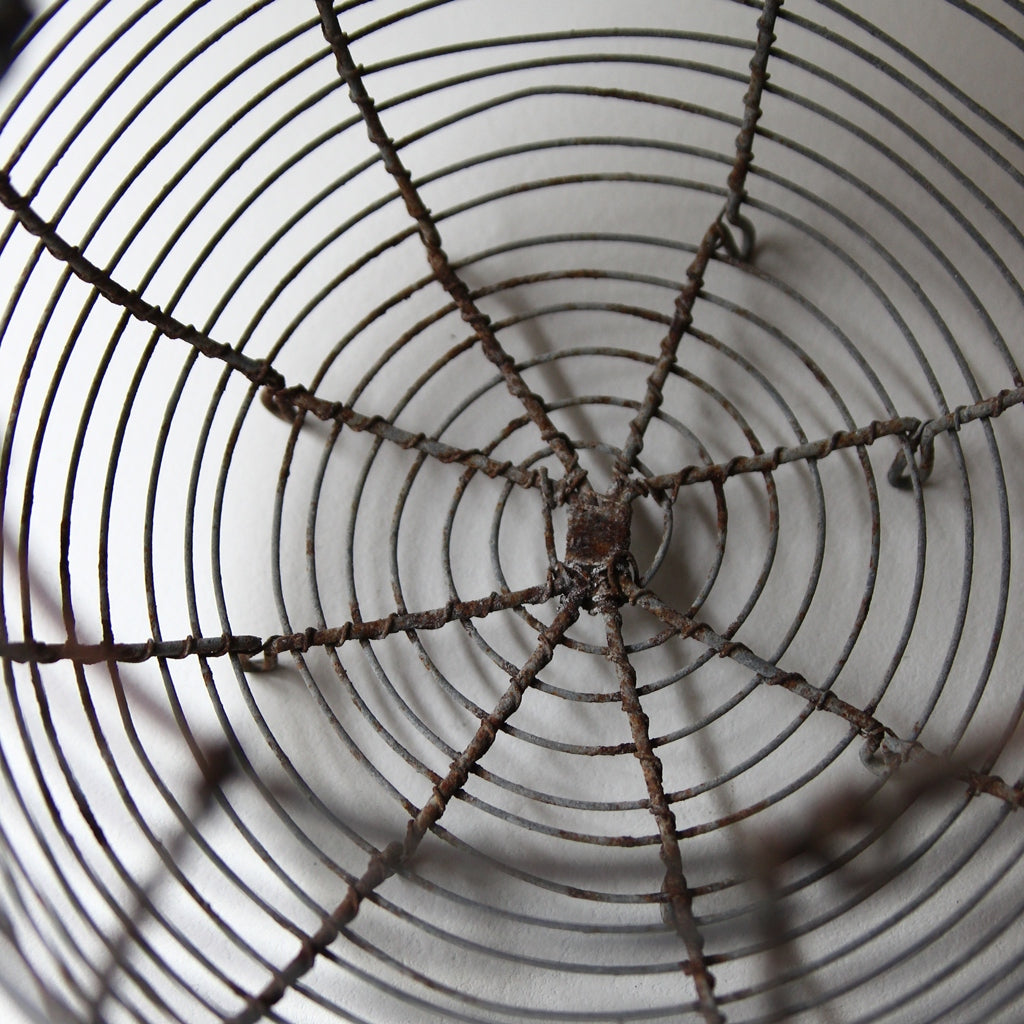 Traditioneller französischer Eierkorb