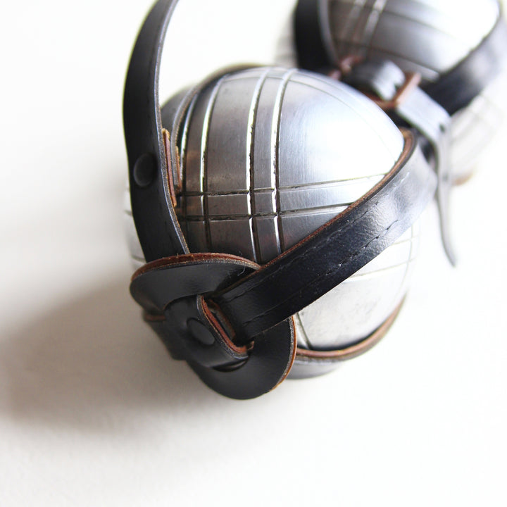 Französisches Boule-Set mit Lederhalter – Petite Boule