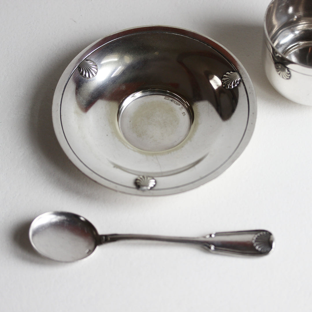 J. Galand Mokkatasse mit Untertasse und Löffel – Belgien, 1930er Jahre