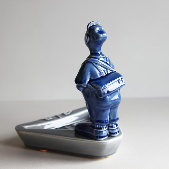 Cendrier en céramique GIR avec figurine de plombier – France, années 1960