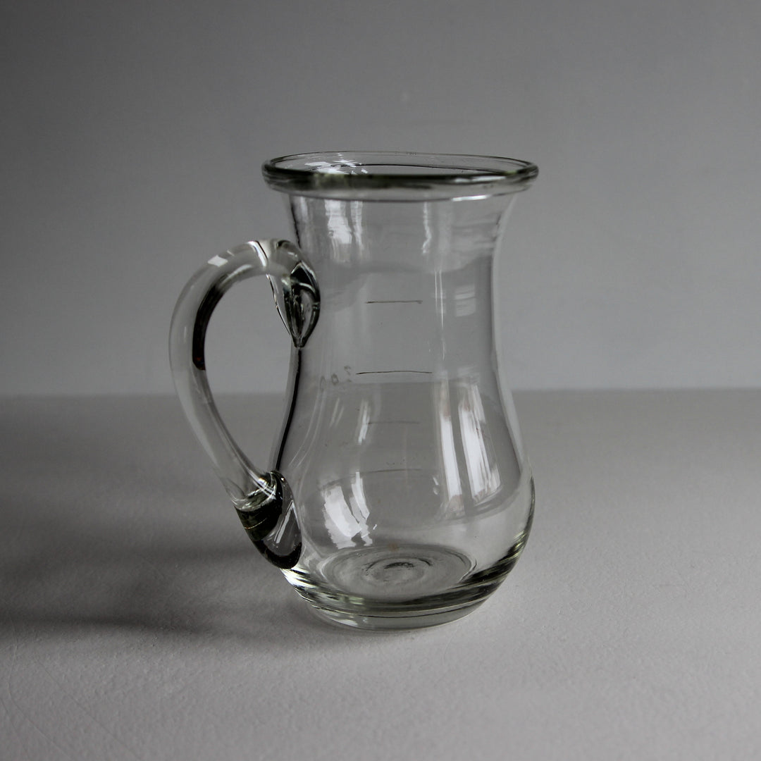 Antikes Messkännchen aus Glas – 500 ccm, um 1900