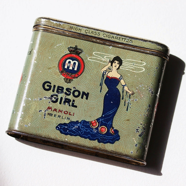 Zigarettendose Gibson Girl – Manoli Berlin