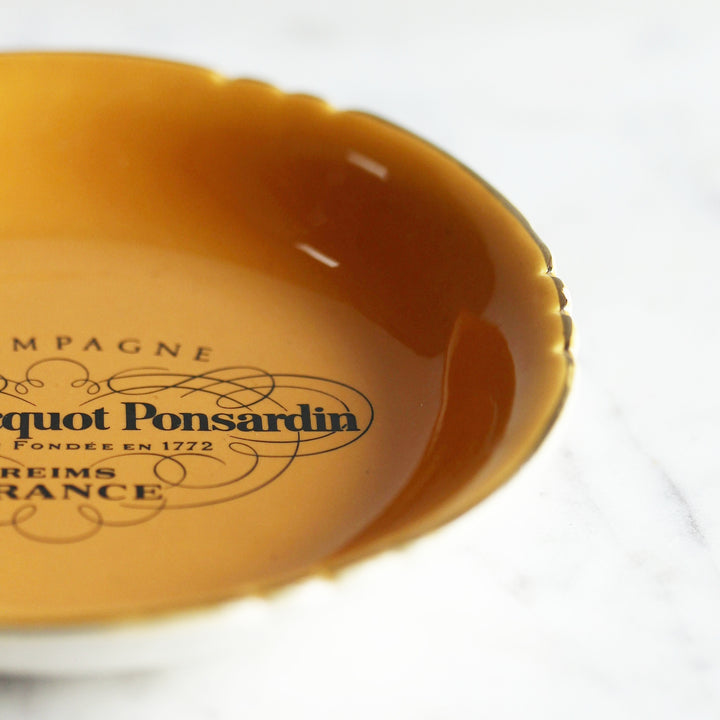 Veuve Clicquot Ponsardin Porzellanschale – Villenauxe, Frankreich