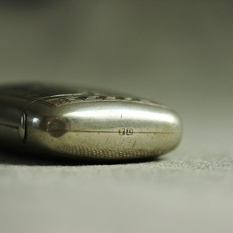 Antikes Vesta-Etui mit Gravur – um 1900