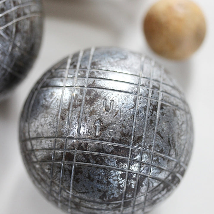 Boule-Kugeln Obut mit Ledertragegurt