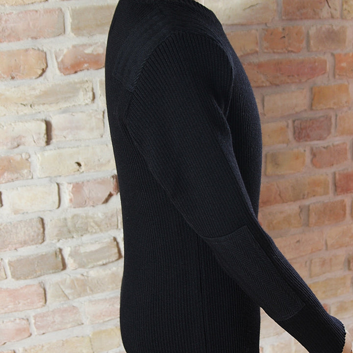 Le Pull Commando in black