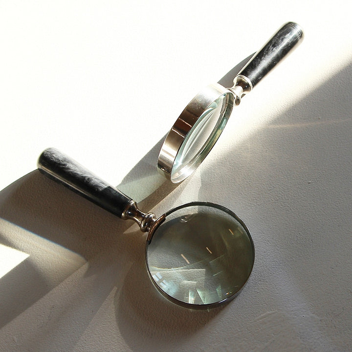 Magnifier Grey Marble