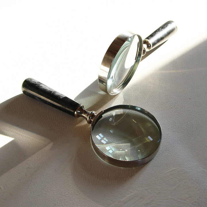 Magnifier Grey Marble