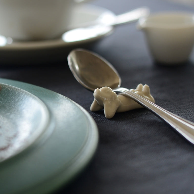 Piggy Knife Rest