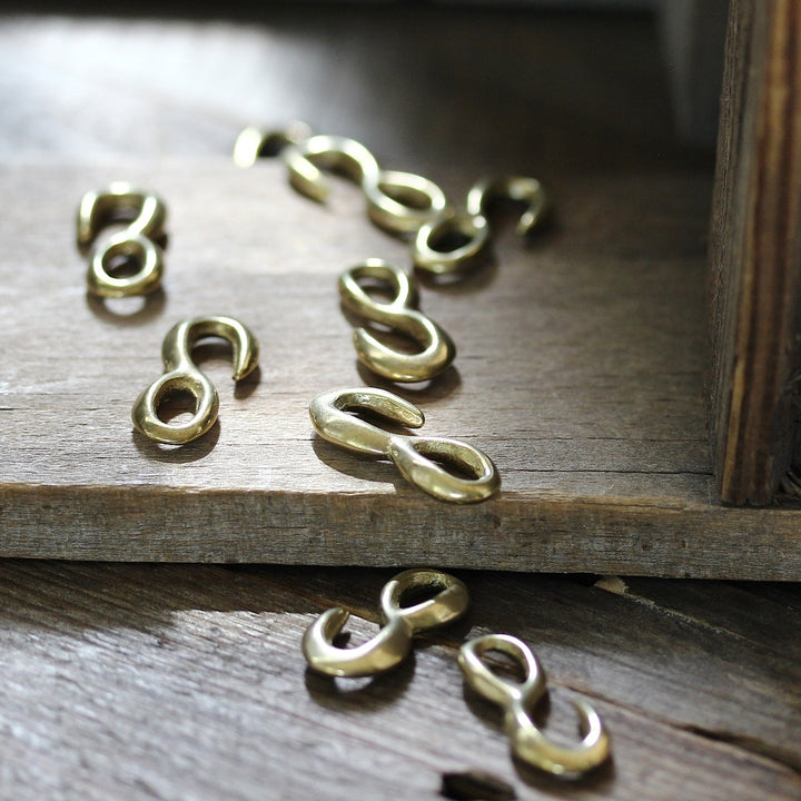 S-Shape Closed Hook Brass