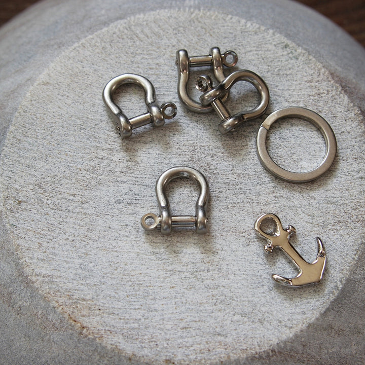 Shackle Joints Matte Silver 