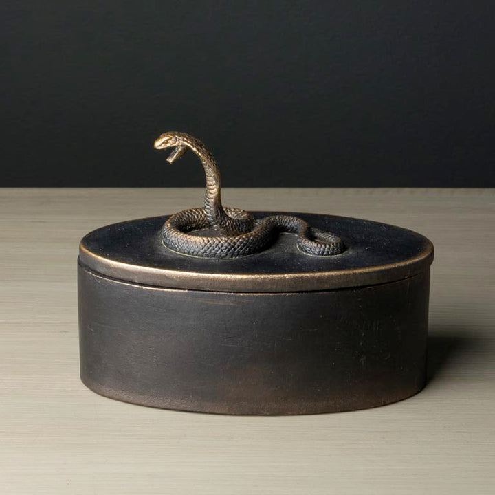 Small Oval Box „Vipra“