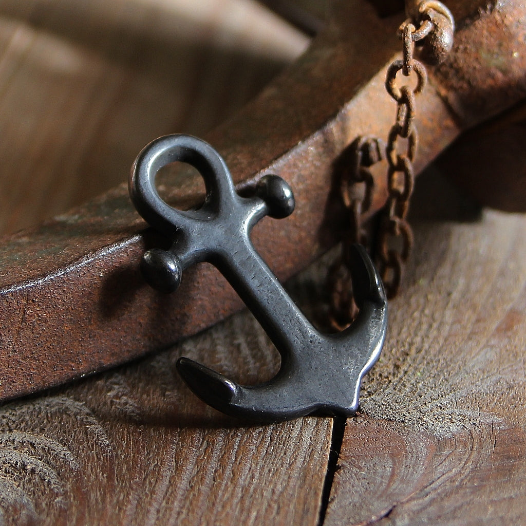 Black Anchor Large