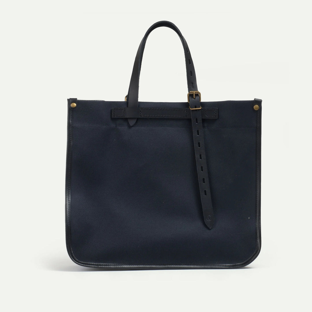 Detail der Ledergriffe der Canvas Tasche