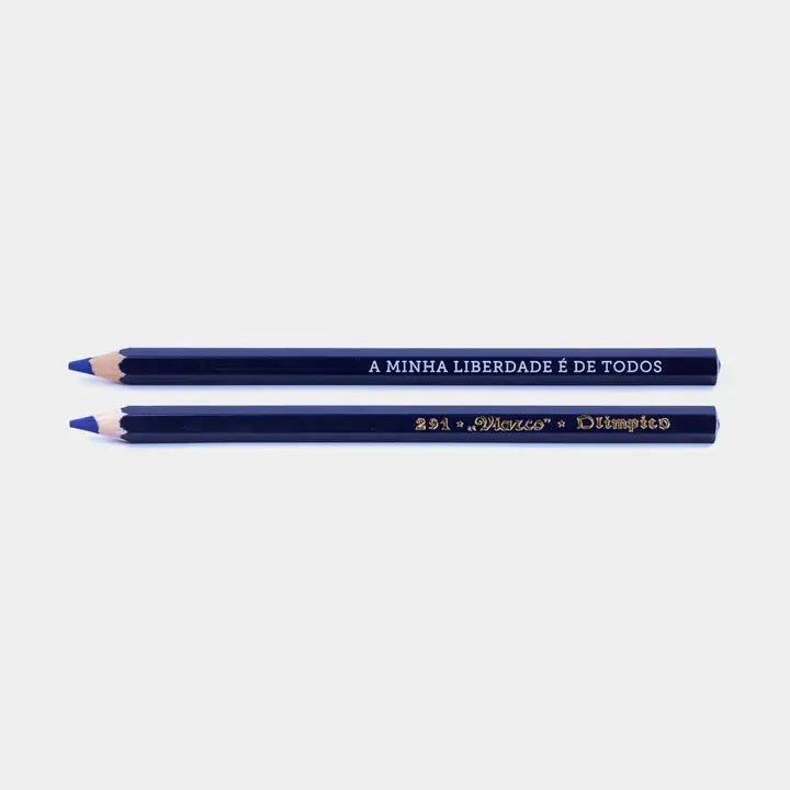 Blue Pencil aus Portugal mit der Aufschrift „A Minha Liberdade É de Todos“ als Symbol für Freiheit und Meinungsfreiheit.
