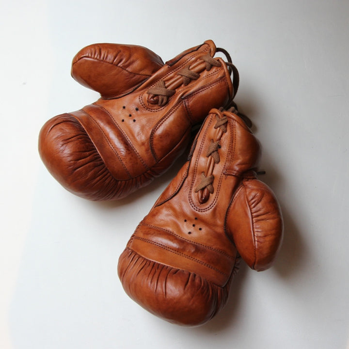 Vintage Leather Boxing Gloves 1920 in Cognac