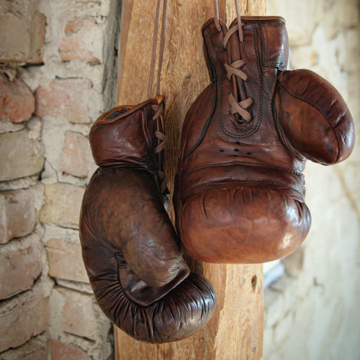 Vintage Leather Boxing Gloves 1920 in Brown